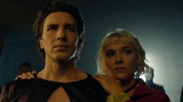 Fondazione Cody Fern Synnve Karlsen Scena Terza Stagione Serie Tv Apple Tv Plus