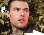 Fedez nel suo libro: 'La storia di uno che non ce l’ha fatta. Il suicidio? Perchè ho mollato gli psicofarmaci'