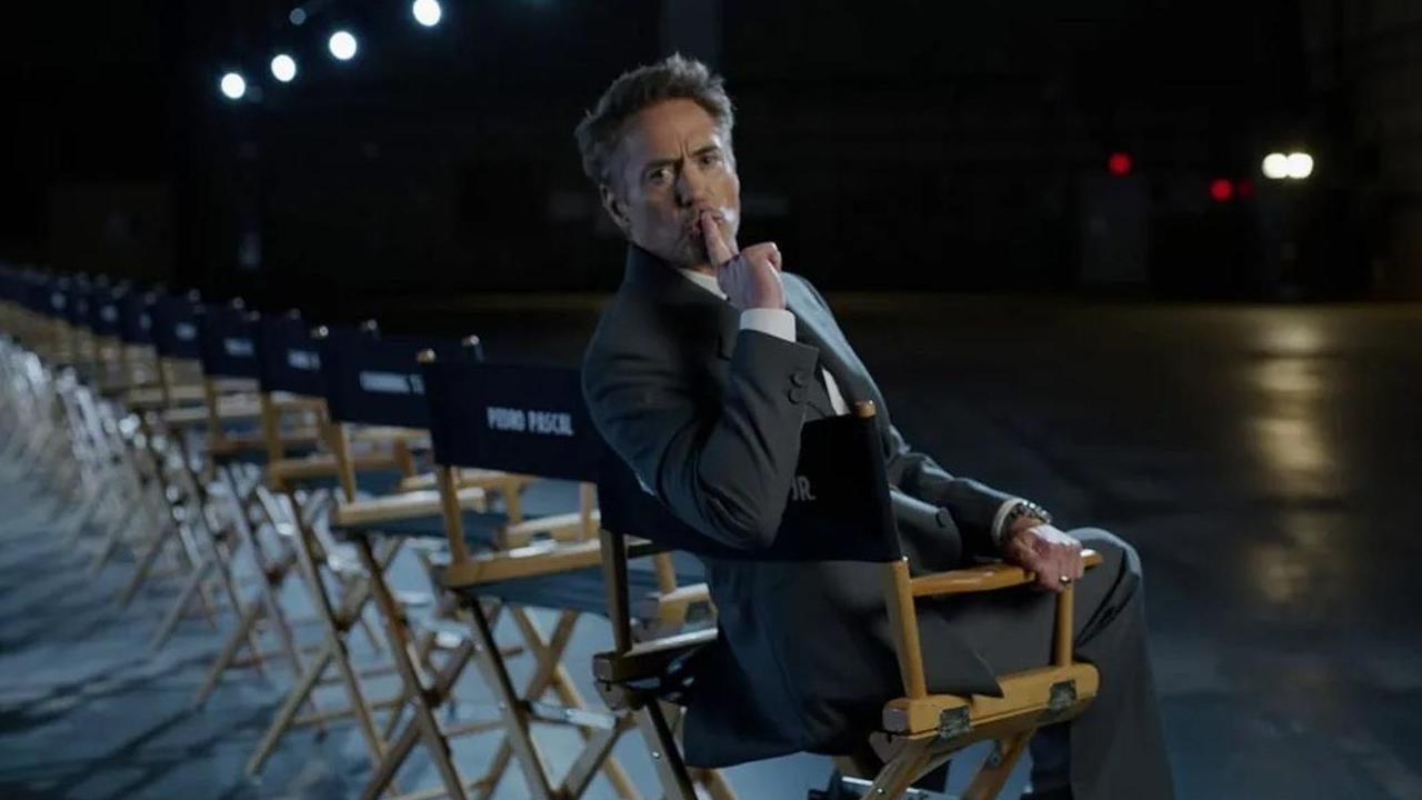 Robert Downey Jr. zittisce gli scooper