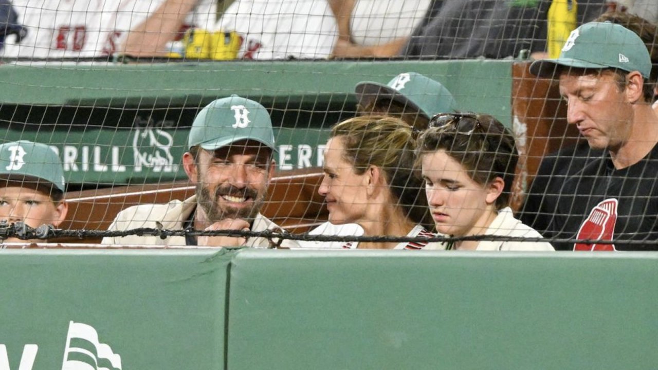 Ben Affleck e Jennifer Garner insieme alla partita dei Red Sox: sorrisi e complicità sugli spalti