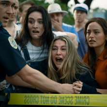 So cosa hai fatto: Madelyn Cline, Chase Sui Wonders, Sarah Pidgeon in una sequenza