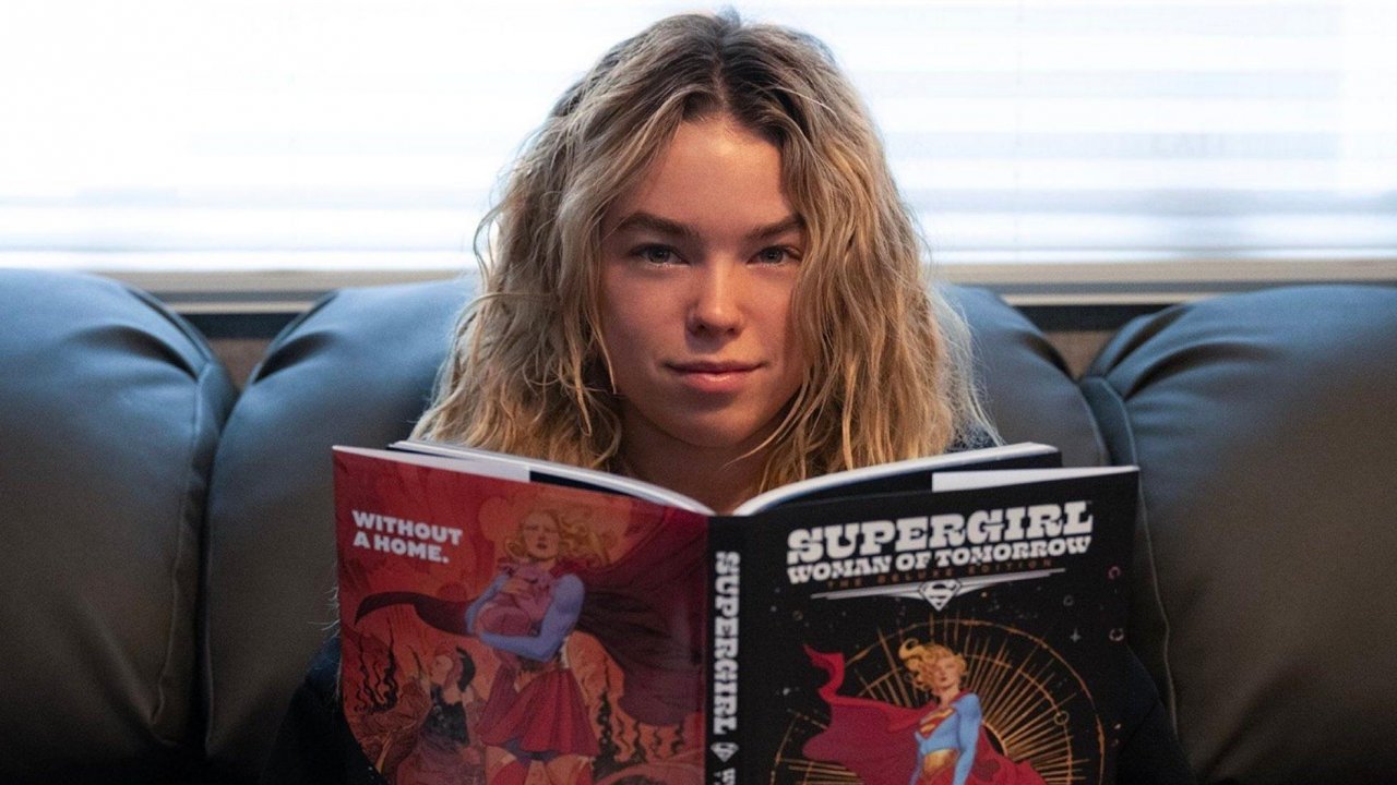 Milly Alcock nei panni di supergirl