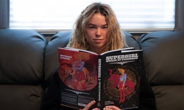 Supergirl Milly Alcock Set