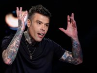Fedez chiama in diretta a La Zanzara e usa parole pesanti contro l'ecologista: 'Rompico***oni, solo retorica''