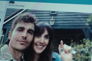 Together - Trailer italiano dell'horror con James Franco ed Alison Brie.