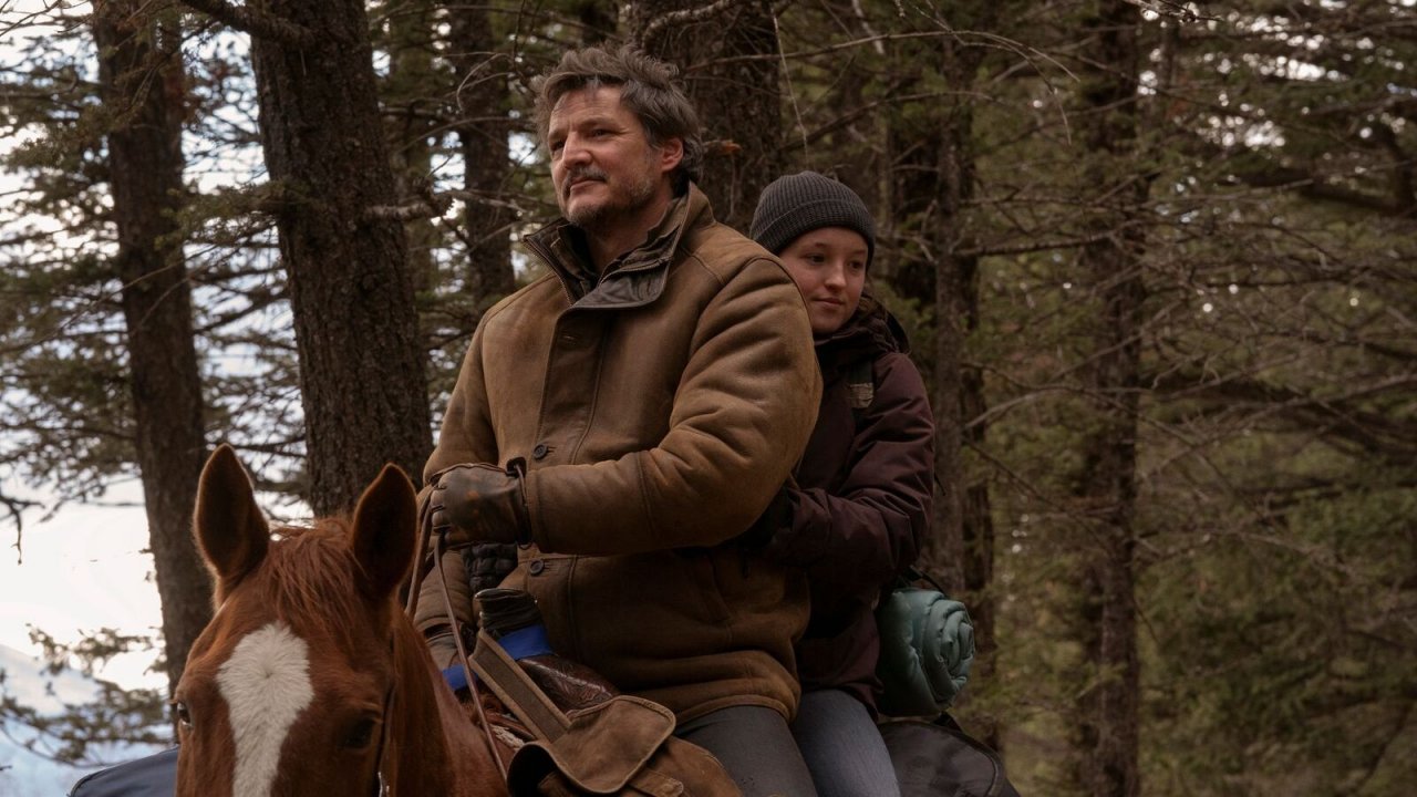Pedro Pascal e Bella Ramsey, entrambi nominati, in The Last of Us