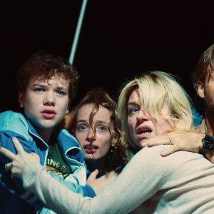 Survive: una scena del film