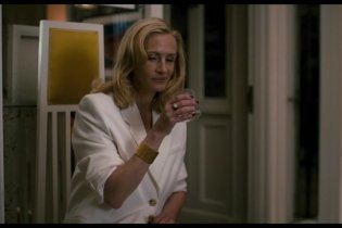 After The Hunt: Dopo La Caccia - Trailer italiano del film di Luca Guadagnino con Julia Roberts, Ayo Edebiri e Andrew Garfield