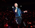 Coldplay come Temptation Island: la kiss cam al concerto svela il tradimento in diretta del CEO di Astronomer