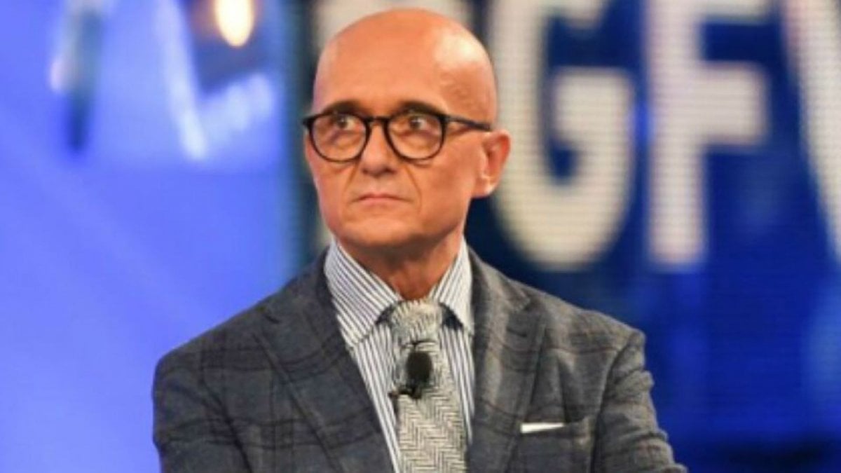 grande fratello vip mediaset verso la cancellazione del reality show ecco cosa sta succedendo