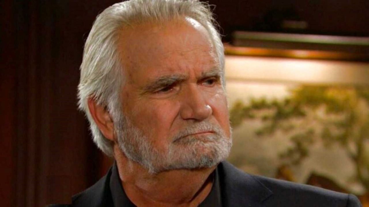 John McCook interpreta Eric