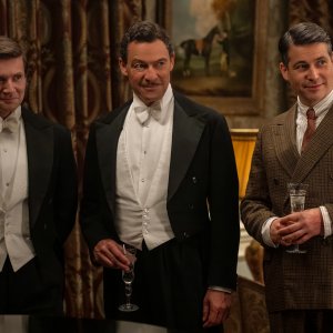 Downton Abbey - Il Gran Finale: Allen Leech, Dominic West, Robert James Collier in una scena