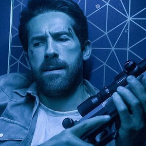 Take Cover - Al riparo: Scott Adkins in una scena del film