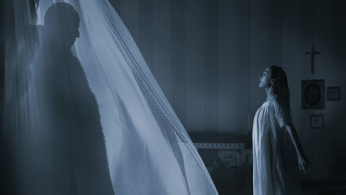 nosferatu arriva in tv il film con nicholas hoult e lily rose depp in prima visione stasera su sky cinema