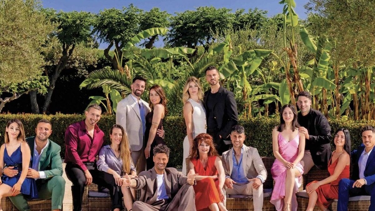 Temptation Island, quanto guadagnano davvero le coppie? Svelate le cifre Temptation Island, quanto guadagnano davvero le coppie? Svelate le cifre