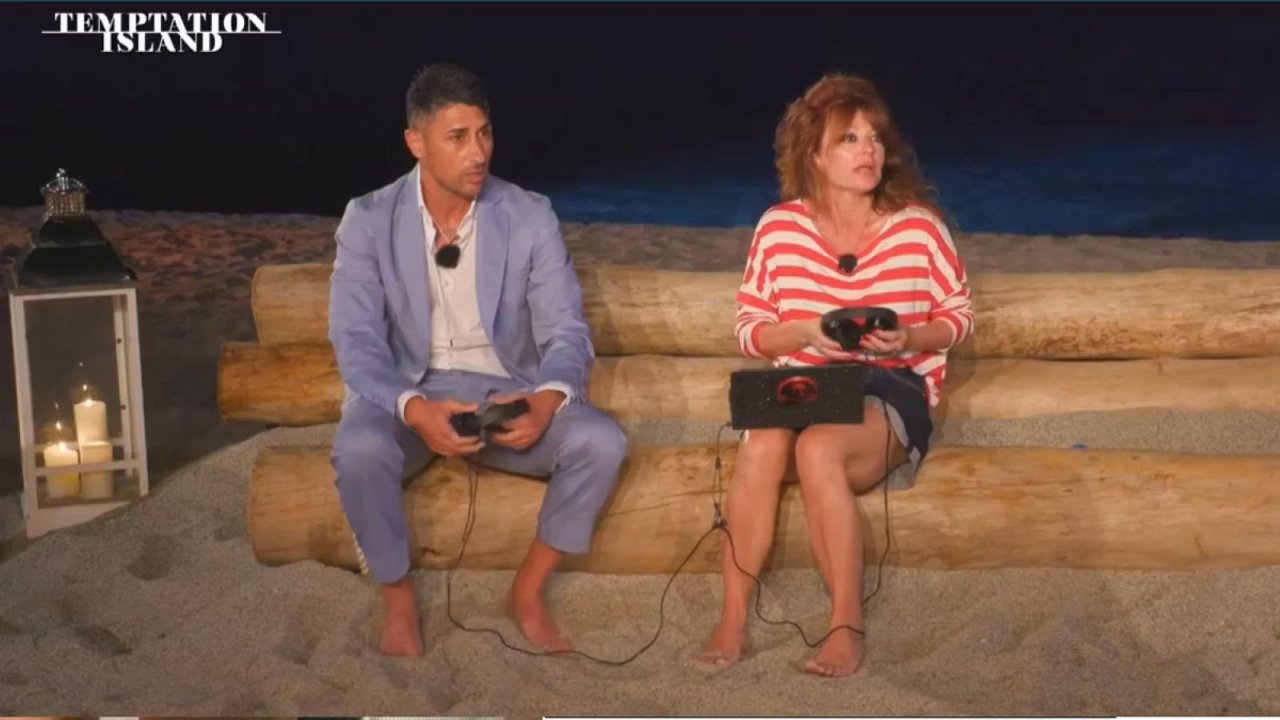 Alessio e Sonia durante la terza puntata di Temptation Island