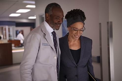 Chicago Med Epatha Merkerson Ato Essandoh