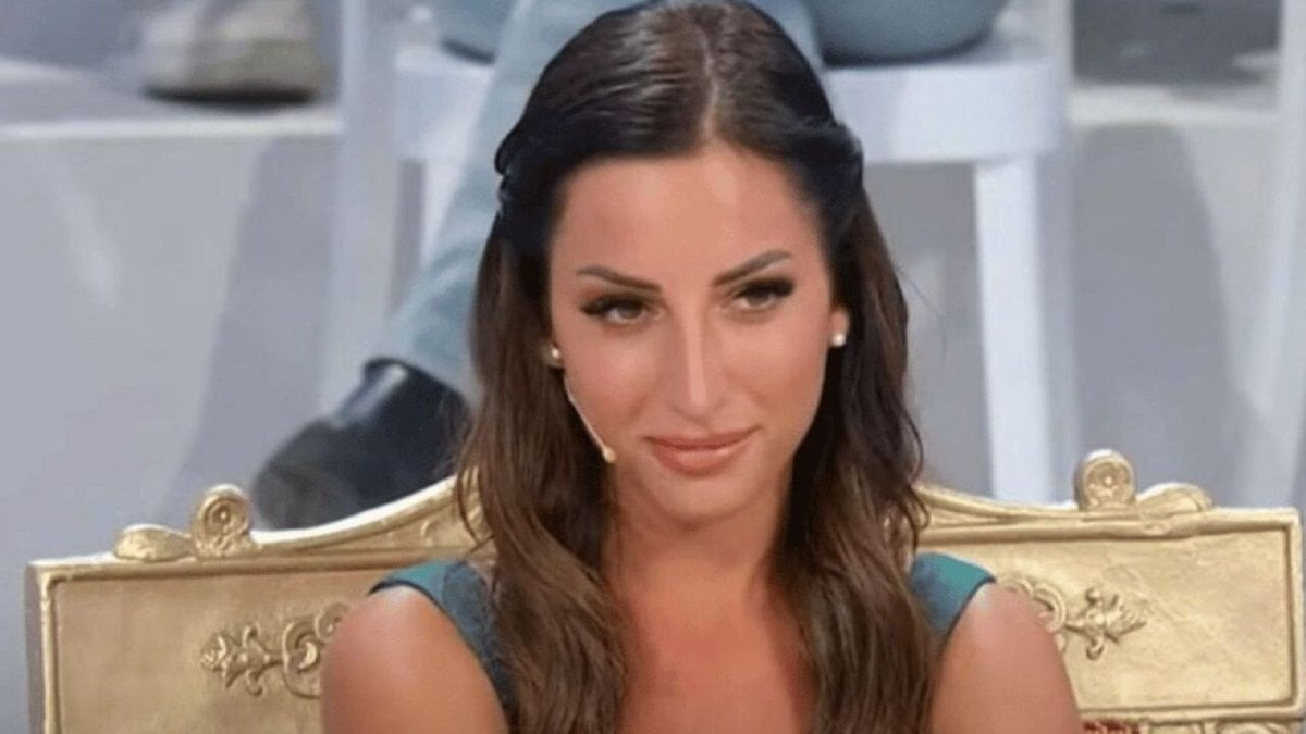 uomini e donne francesca sorrentino contro gianmarco meo non sono una cogllina o una stupida