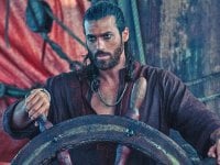 Il Sandokan di Can Yaman, romantico e avventuroso: cosa sappiamo sulla serie evento a dicembre su Rai 1