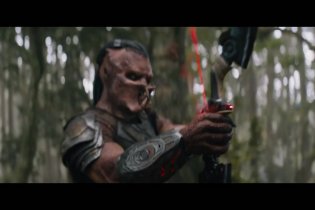 Predator: Badlands - Trailer italiano dell'horror con Elle Fanning