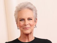 La signora in giallo, Jamie Lee Curtis sarà Jessica Fletcher nel reboot: 'Sì, sta per succedere'