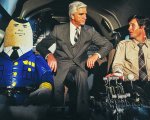Da L'aereo più pazzo del mondo a Wild: 10 film 'in viaggio' tra aria, terra e mare