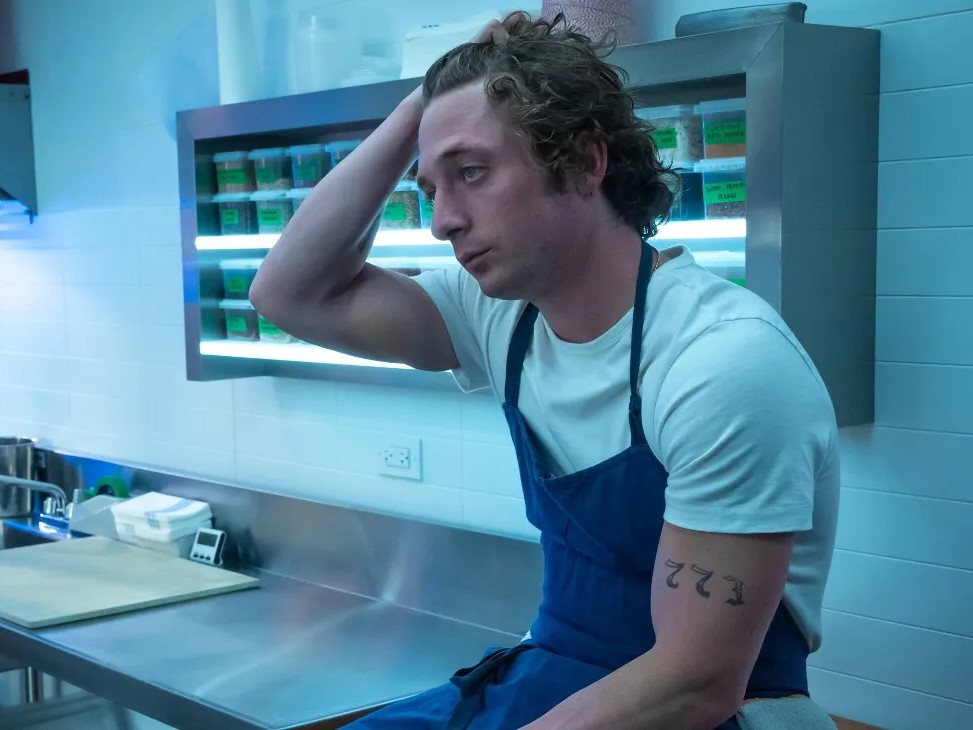 Jeremy Allen White in una scena di The Bear