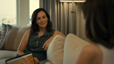 Platonic Carla Gallo Scena Seconda Stagione Serie Tv Apple Tv Plus
