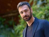 Raoul Bova: le accuse di estorsione, la replica di Monzino e Corona dopo le chat con Martina Ceretti