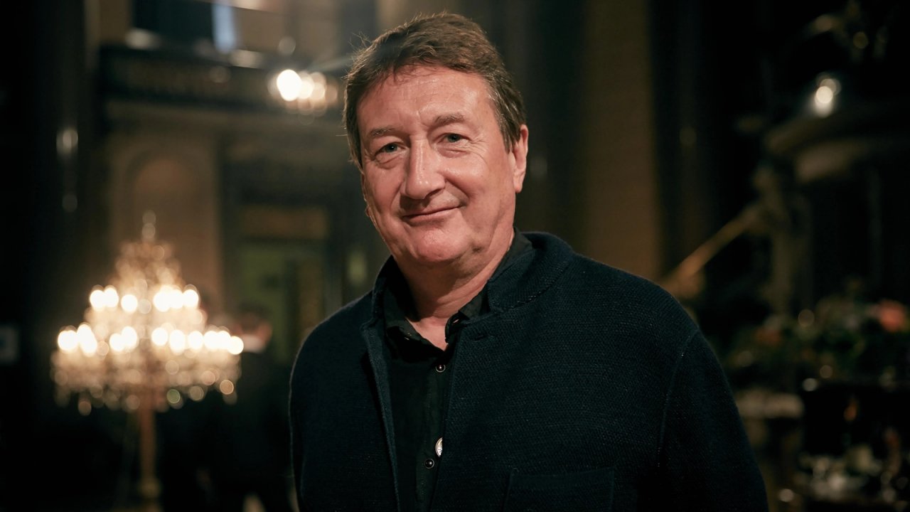 Una foto di Steven Knight
