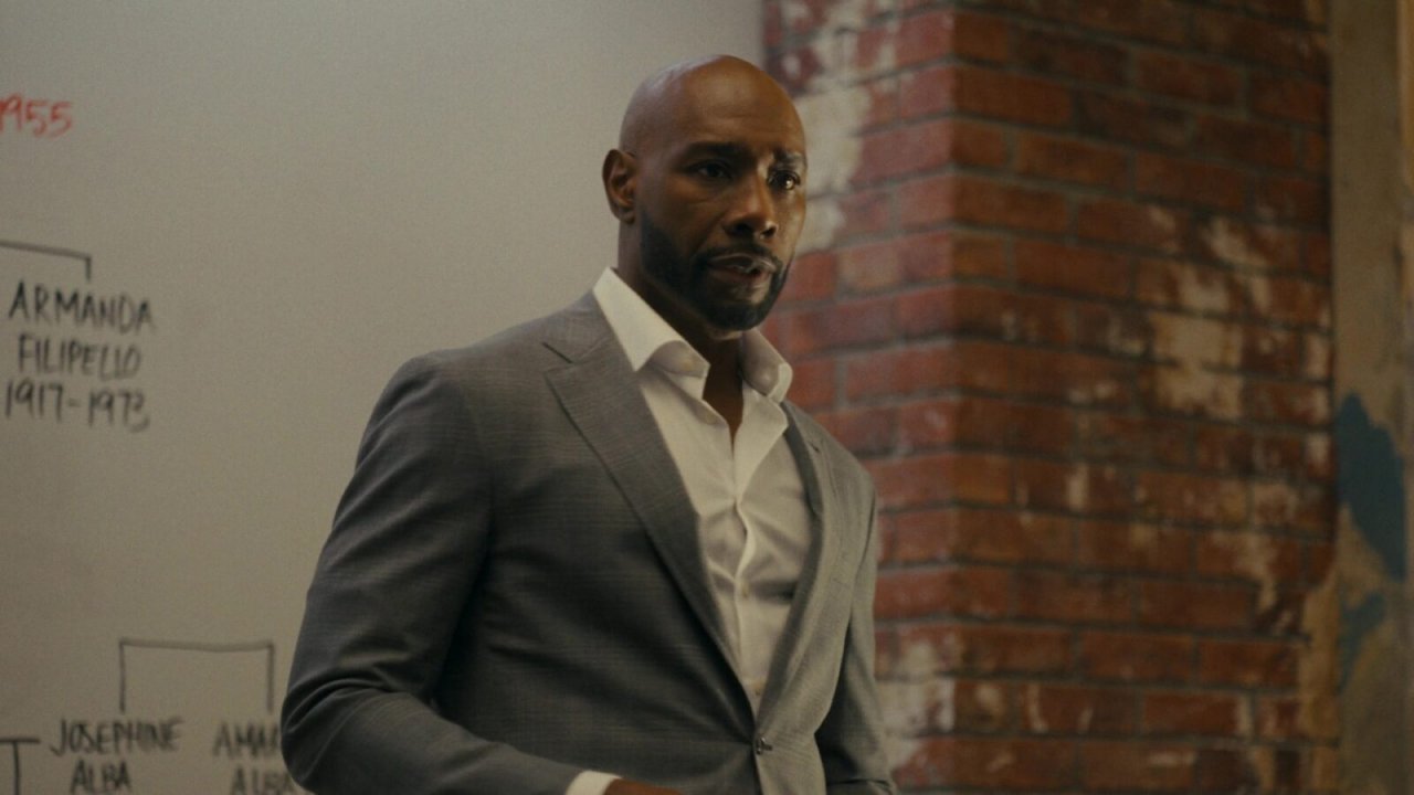 Morris Chestnut in una scena di Watson