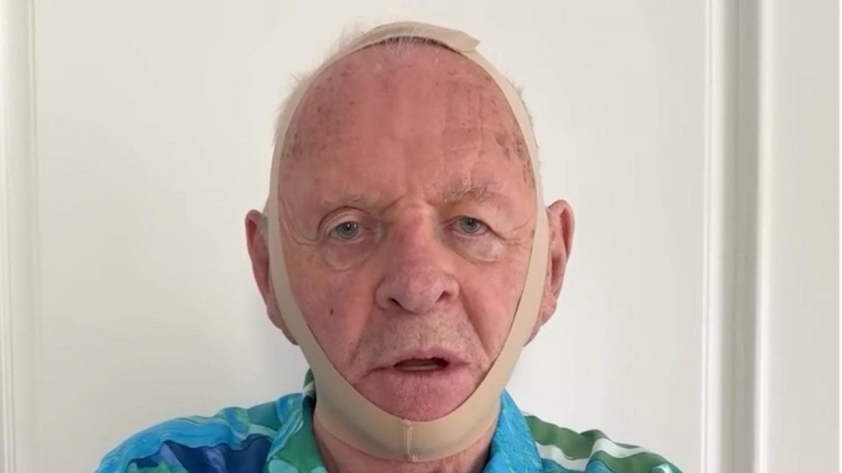 anthony hopkins prova la maschera viso di kim kardashian ed 232 subito hannibal lecter