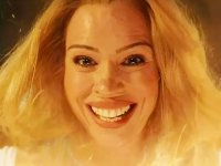 Doctor Who, Billie Piper non chiarisce i dubbi sul suo futuro nella serie: 'Devo stare attenta a ciò che dico'