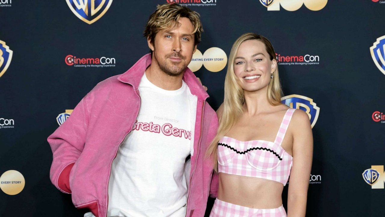 Ryan Gosling e Margot Robbie ad un evento per Barbie di Greta Gerwig