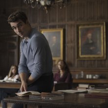 Il mio anno a Oxford: Corey Mylchreest durante una scena