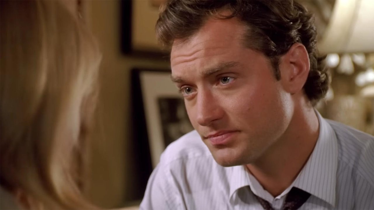 L'amore non va in vacanza diventa una serie tv: Apple TV+ vuole adattare il cult con Jude Law e Cameron Diaz