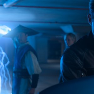 Mortal Kombat II: Karl Urban in una scena