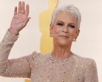 Jamie Lee Curtis difende Pamela Anderson e Liam Neeson: “Se si amano, lasciateli in pace”