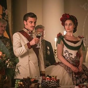 Jannik Schümann e Dominique Devenport