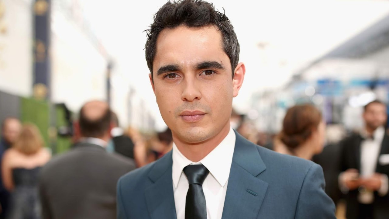 Primo piano di Max Minghella