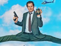 Una pallottola spuntata, recensione: sì, il sequel con Liam Neeson fa ridere (ringraziando Seth MacFarlane)