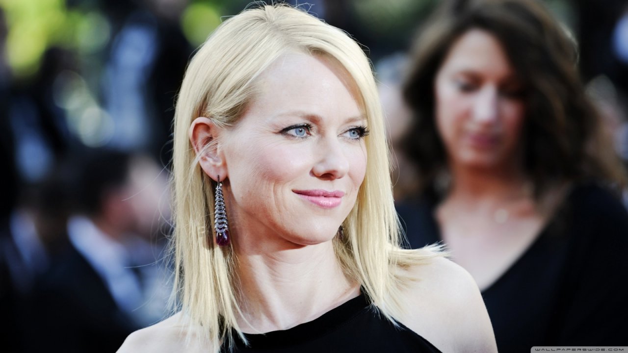 Primo piano di Naomi Watts