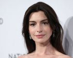 Aspettando Il Diavolo veste Prada 2, ecco un film romantico e sexy con Anne Hathaway da rivedere in streaming