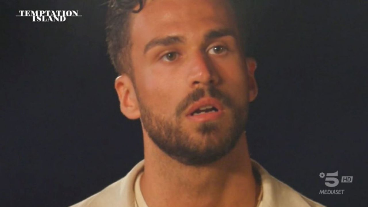 Rosario al falò di Temptation Island