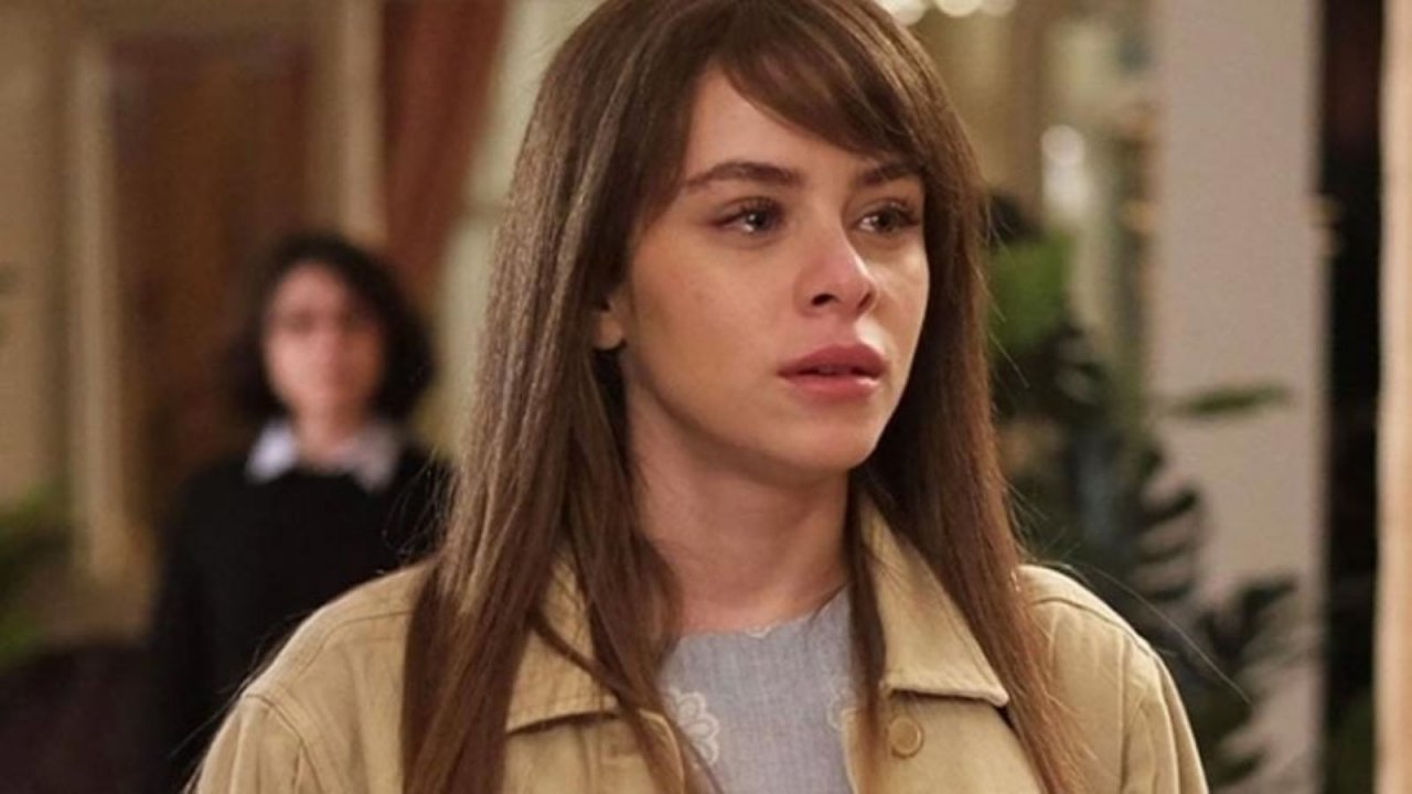 İlayda Alişan nel ruolo di Ela Yüksel