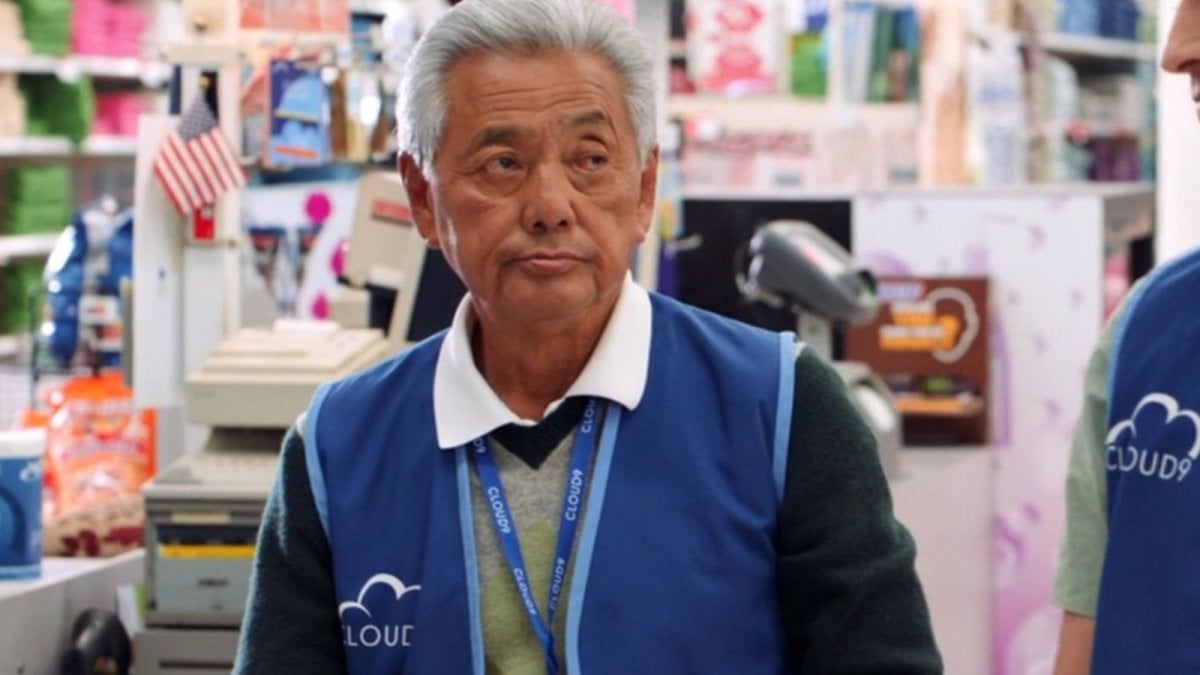jon miyahara interprete del silenzioso brett in superstore 232 morto a 83 anni