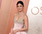 Monica Barbaro e Callum Turner star della nuova rom-com del regista di Tutti tranne te