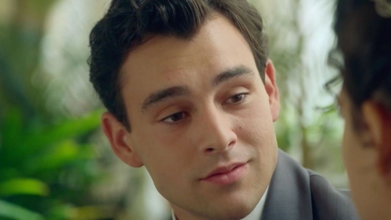 Curro interpretato da Xavi Lock