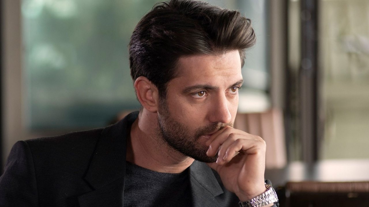 Serkay Tütüncü nel ruolo di İlker Ilgaz