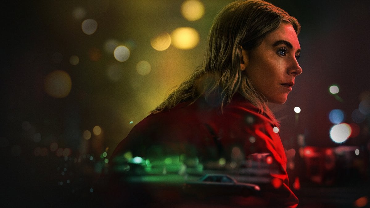 la notte arriva sempre recensione il film con vanessa kirby 232 il sintomo di un america sbriciolata